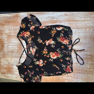 Black Floral Short Sleeve